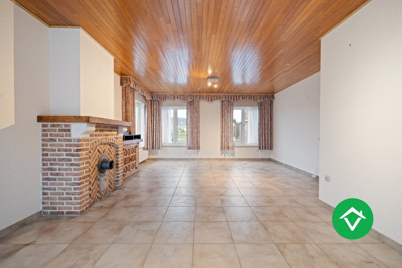 Instapklare woning met 4 slaapkamers en garage te Ichtegem 