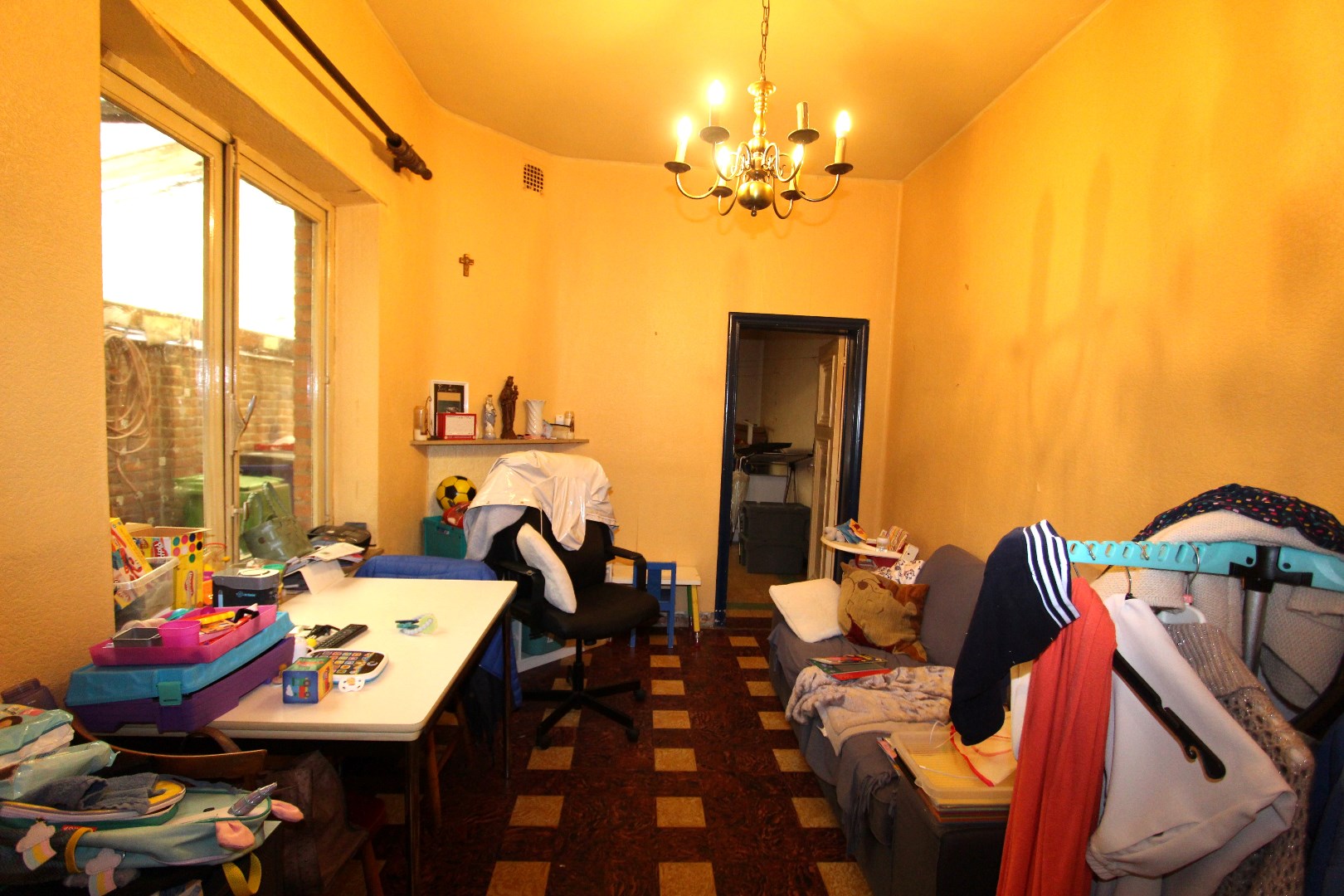 HANDELSPAND - TOP GELEGEN IN HET CENTRUM 