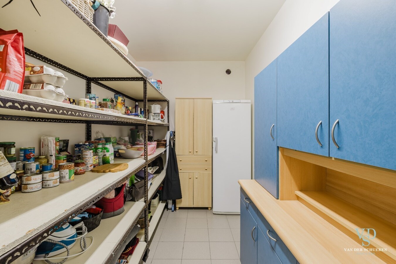 Tijdloze vrijstaande villa op ruim perceel 