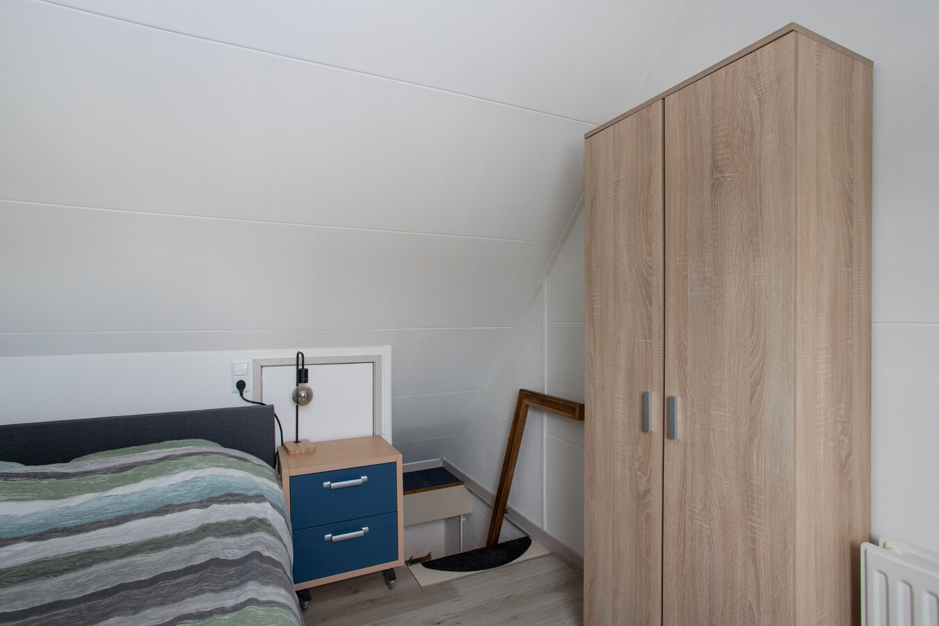 Royale gemoderniseerde gezinswoning met grote woonkamer, open keuken en vijf slaapkamers in hartje Middelbeers 