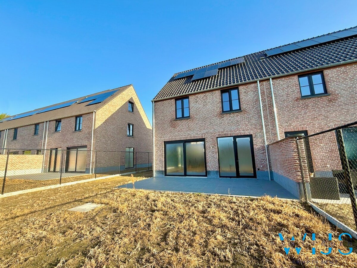 Te koop woning - Oosteeklo