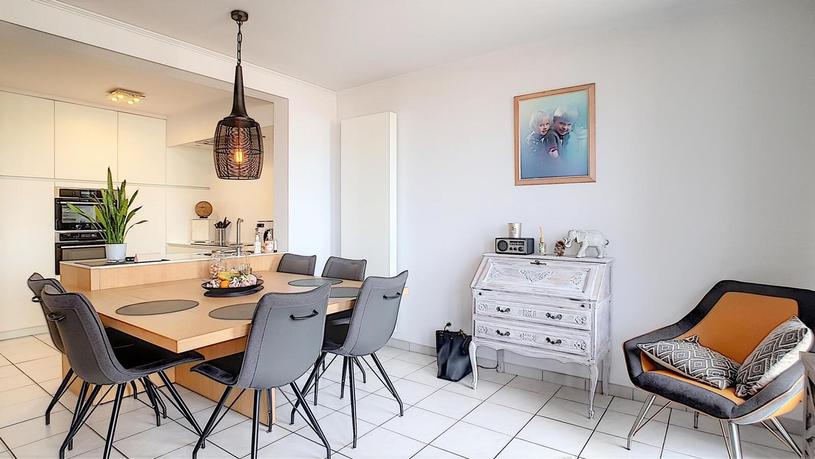 Knap woonappartement op de Zeedijk - Heist 