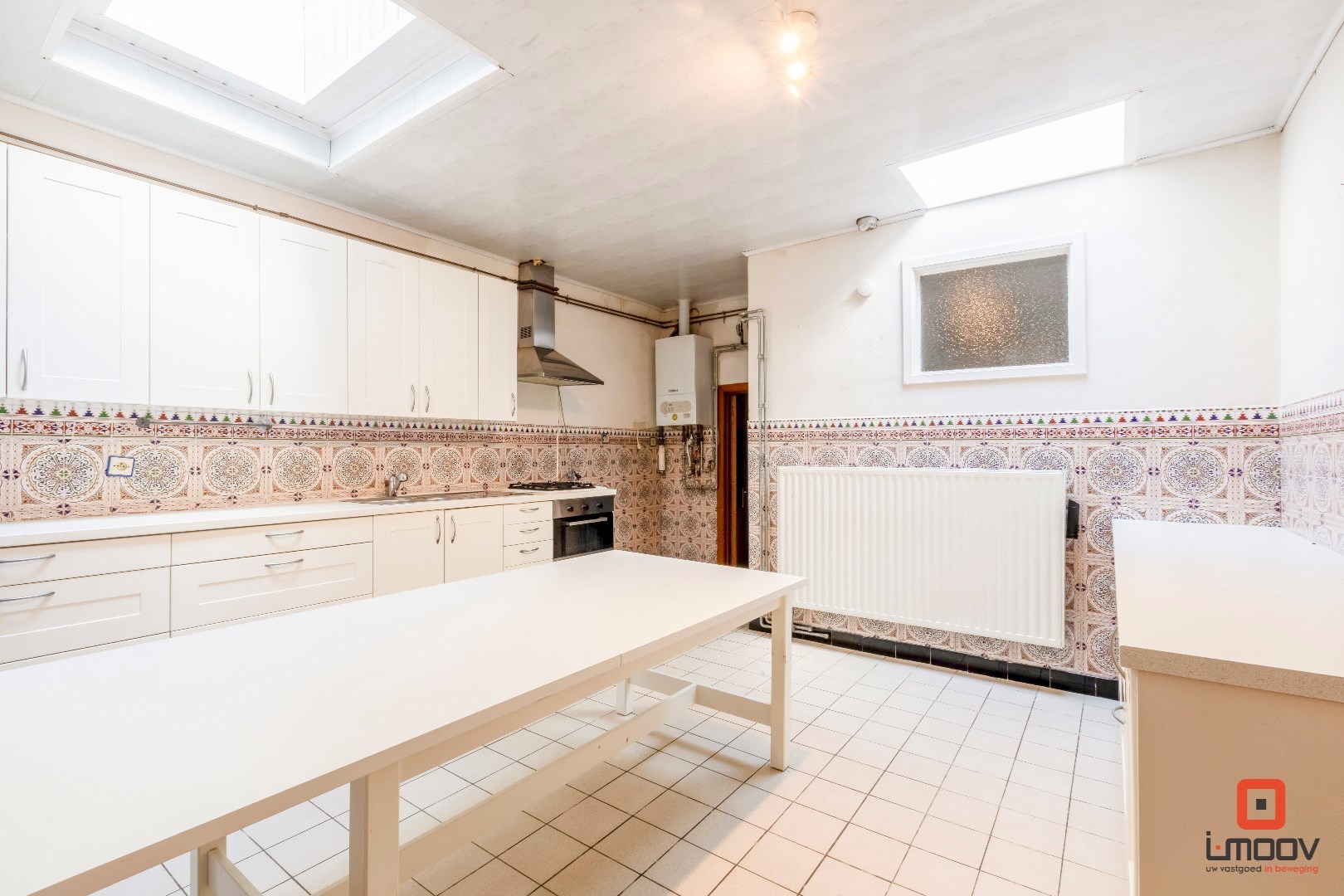 Ruime woning met 4 slaapkamers en tuin 