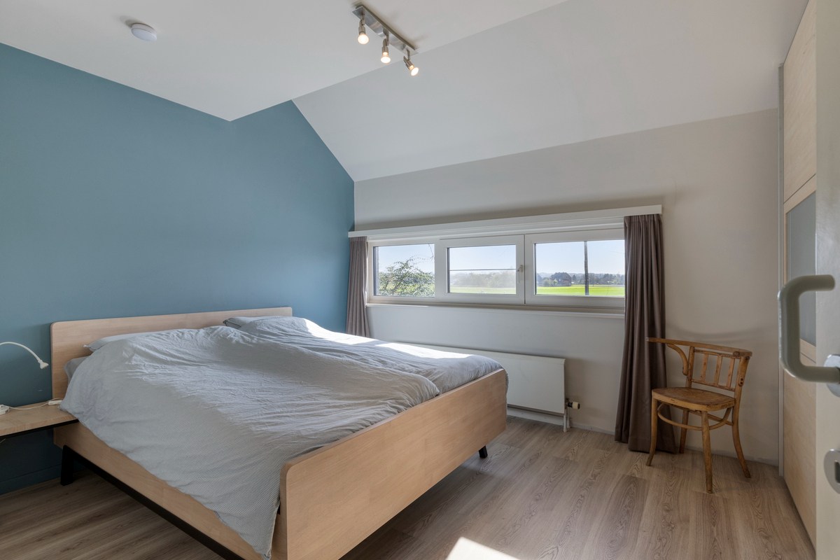 Instapklare half open bebouwing met 4 slaapkamers, tuin en terras in Herent op een perceel van 915m²! – EPC 100 kWh/m² - bewoonbare opp. 177 m² 