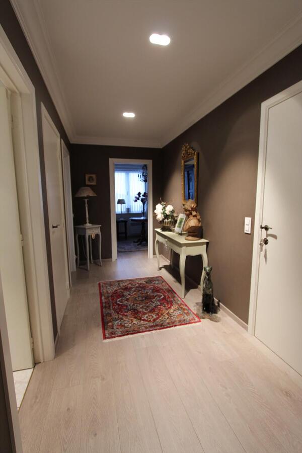 Instapklaar appartement met garage te Roeselare 