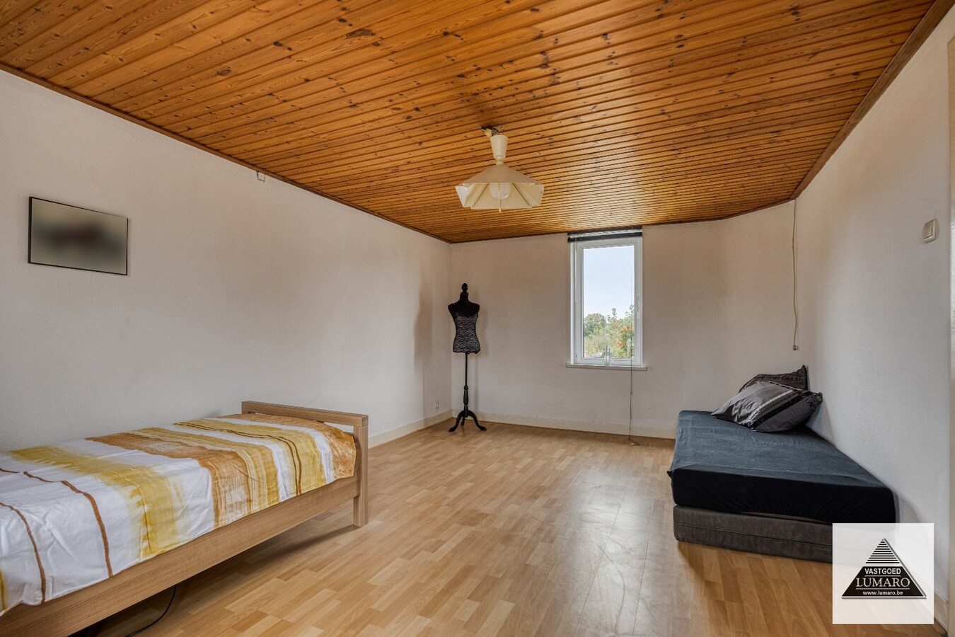 Vrijstaande woning met 4 slaapkamers - zonnepanelen - thuisbatterij 