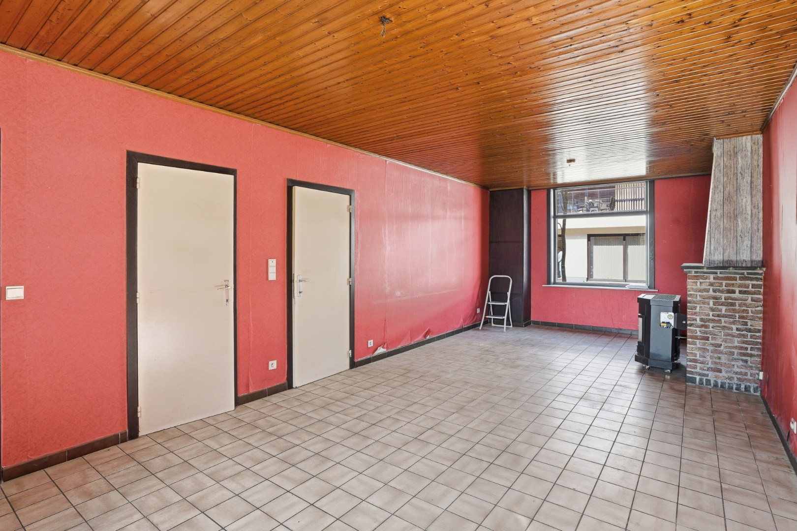 Te renoveren woning in centrum Eernegem 