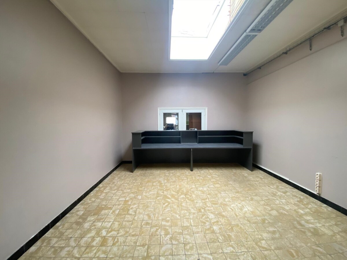 Werkplaats op het industrie te Houthulst 