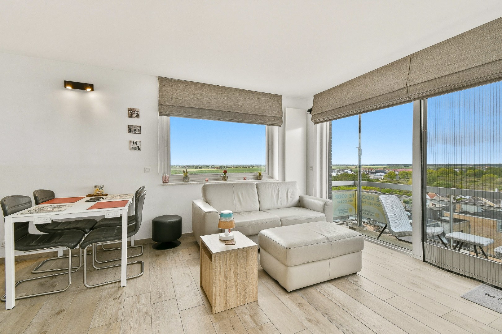 Appartement met zijdelings zeezicht en prachtig verzicht 