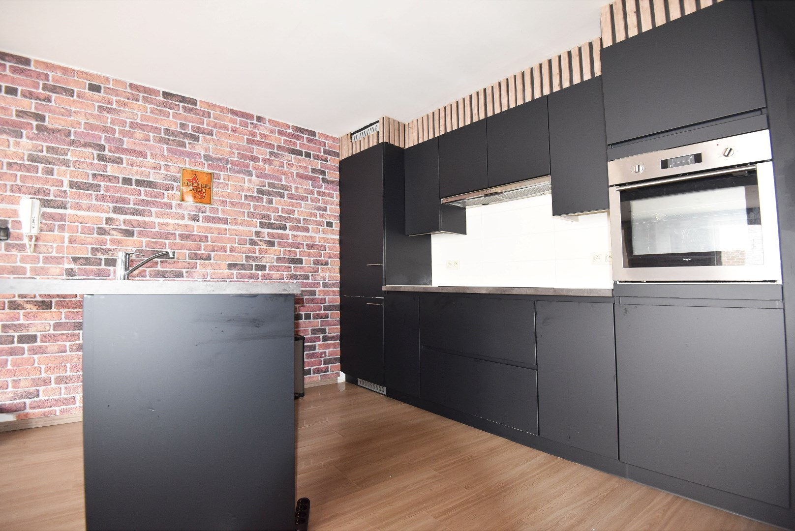 Ruim appartement met 3 slaapkamers te centrum Maldegem. 