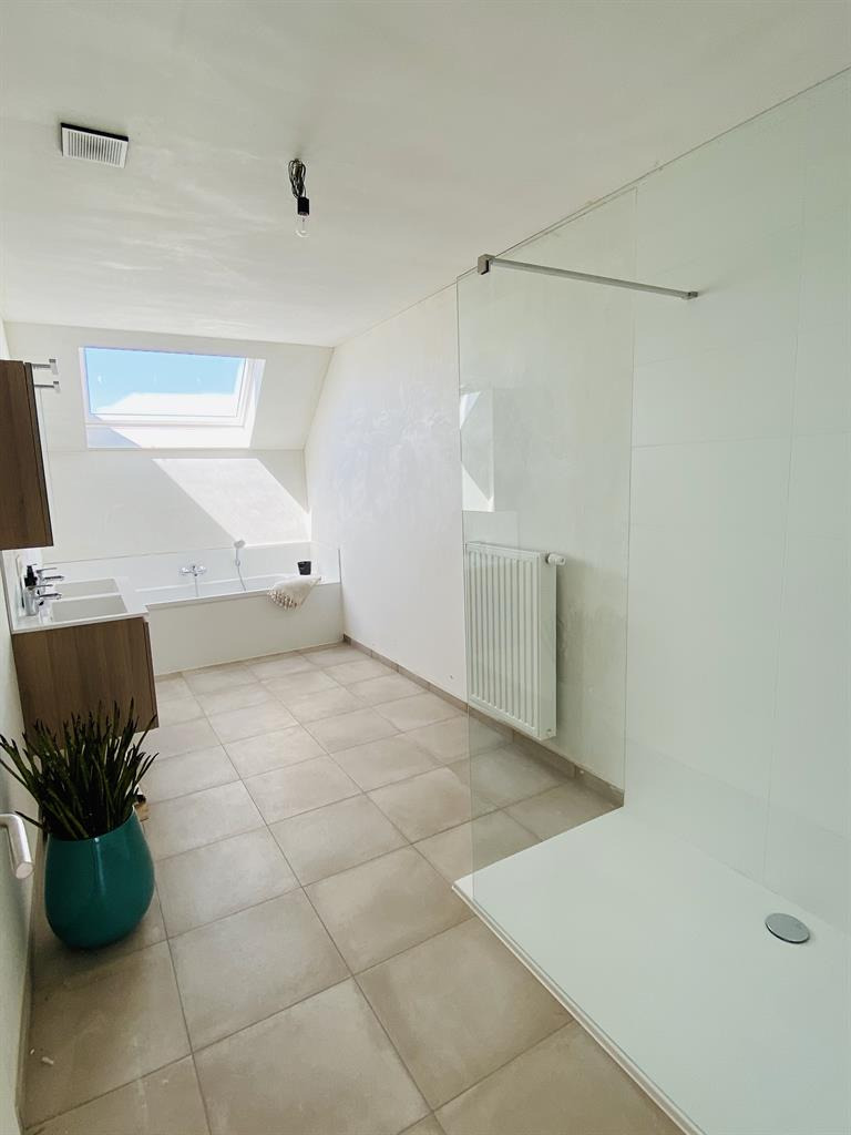 Bestaande nieuwbouwwoningen gelegen in een rustige verkaveling te Klemskerke 