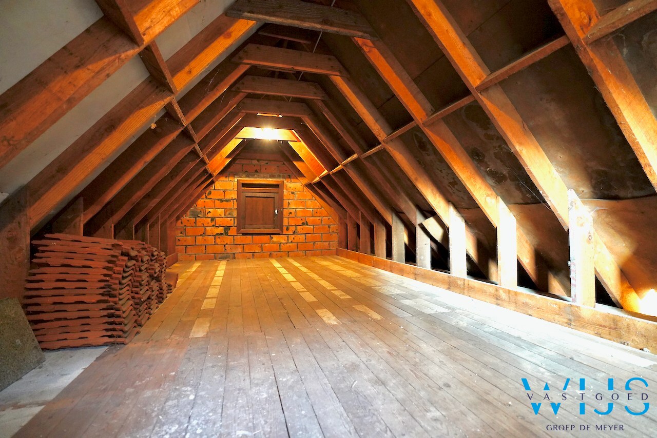 Uniek woonhuis in Oosteeklo ! 