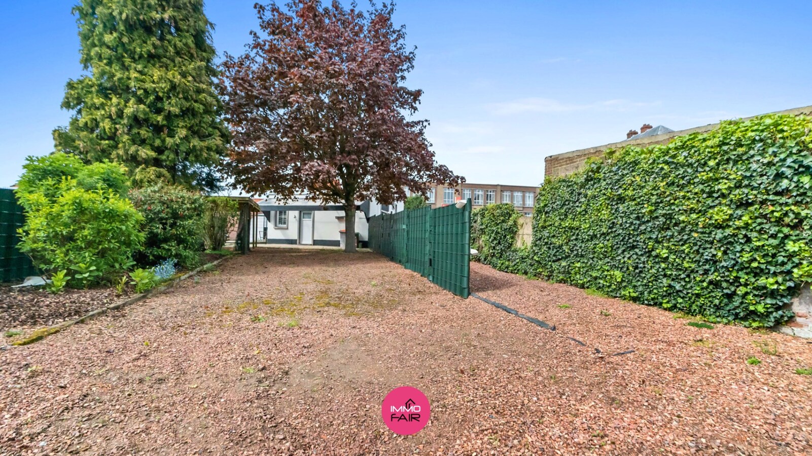 Woning op zuidgericht perceel van 845 m² vlakbij Maastricht 