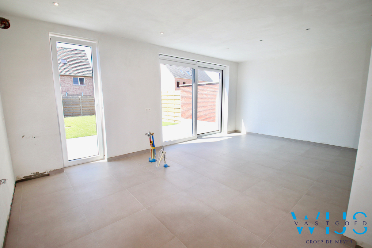 Tijdloze nieuwbouwwoning op TOPlocatie te ASSENEDE! 