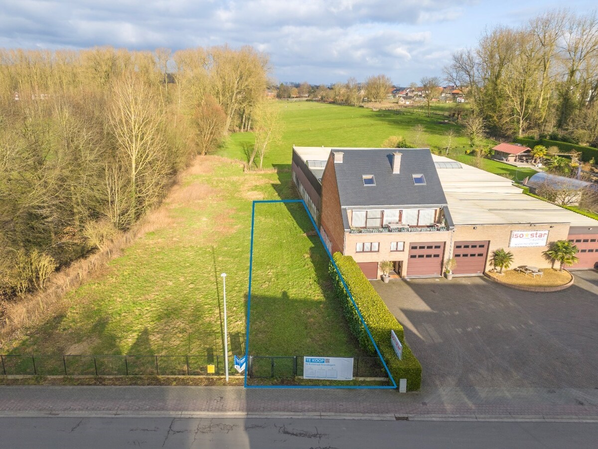 Ruime CASCO BEN-woning op goede locatie te Erondegem 