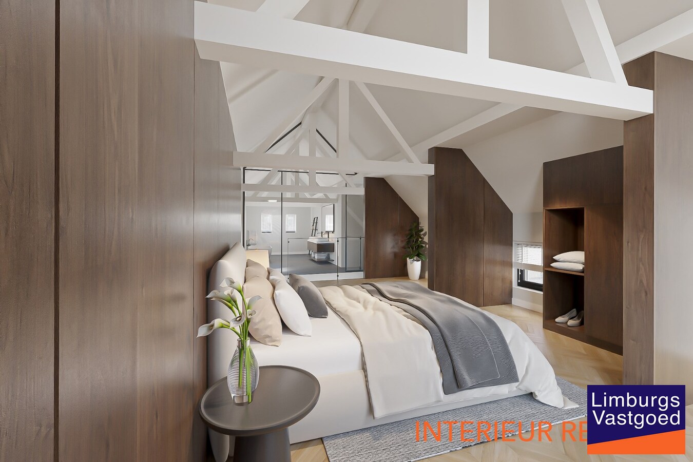 UNIEKE VIERKANTSHOEVE met paardenstallen op 7,34 hectare met vergunning voor zwembad en poolhouse 