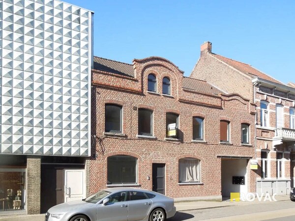 Te koop Gebouw te Izegem