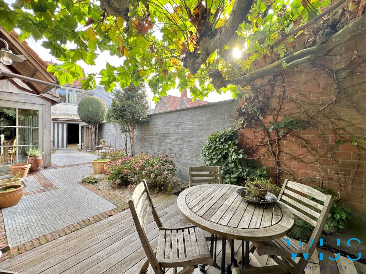 Multifunctionele eigendom op prachtig perceel van 1.682 m² ! 