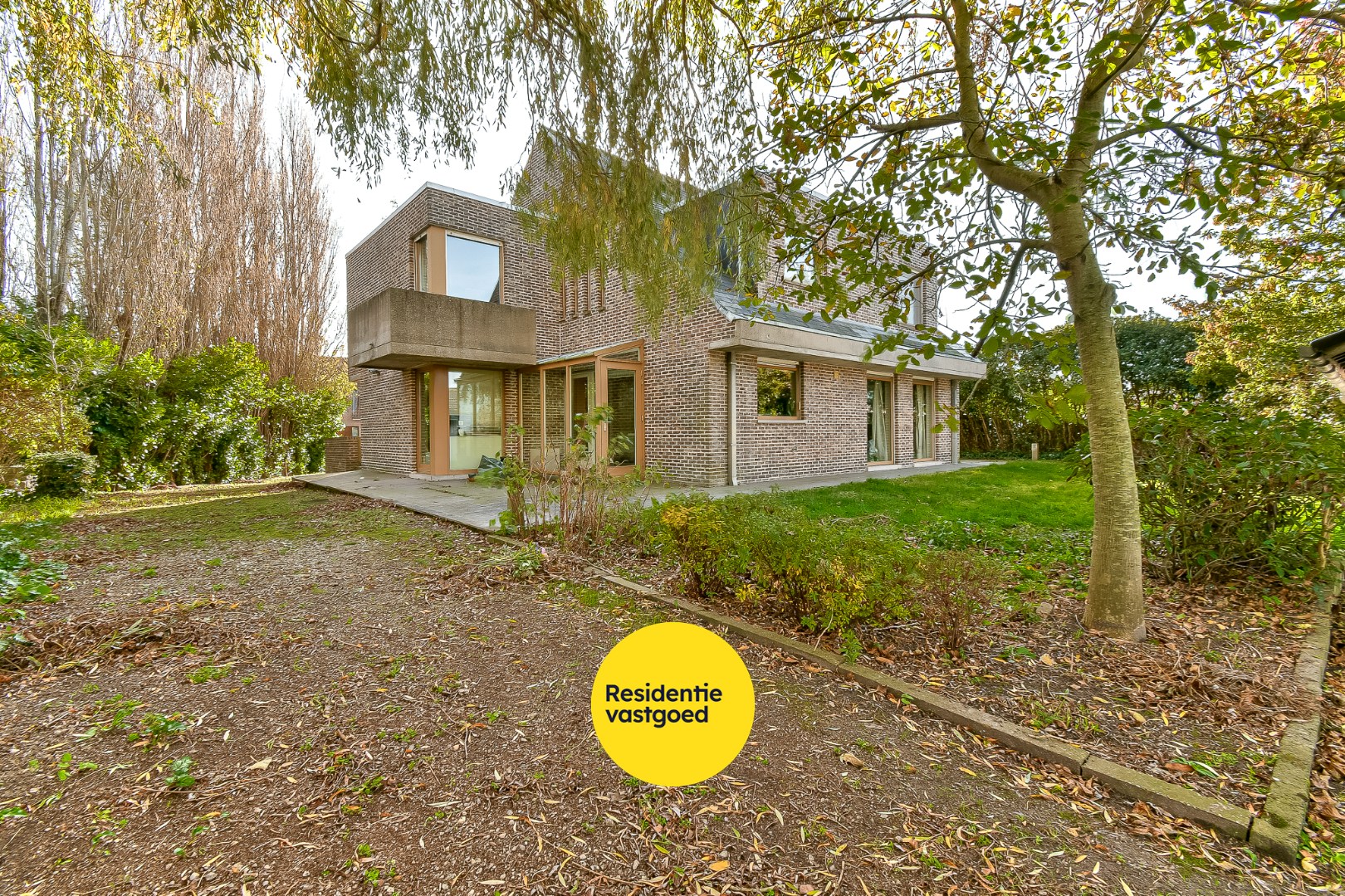 Rustig gelegen open bebouwing met grote tuin en veel ruimte 