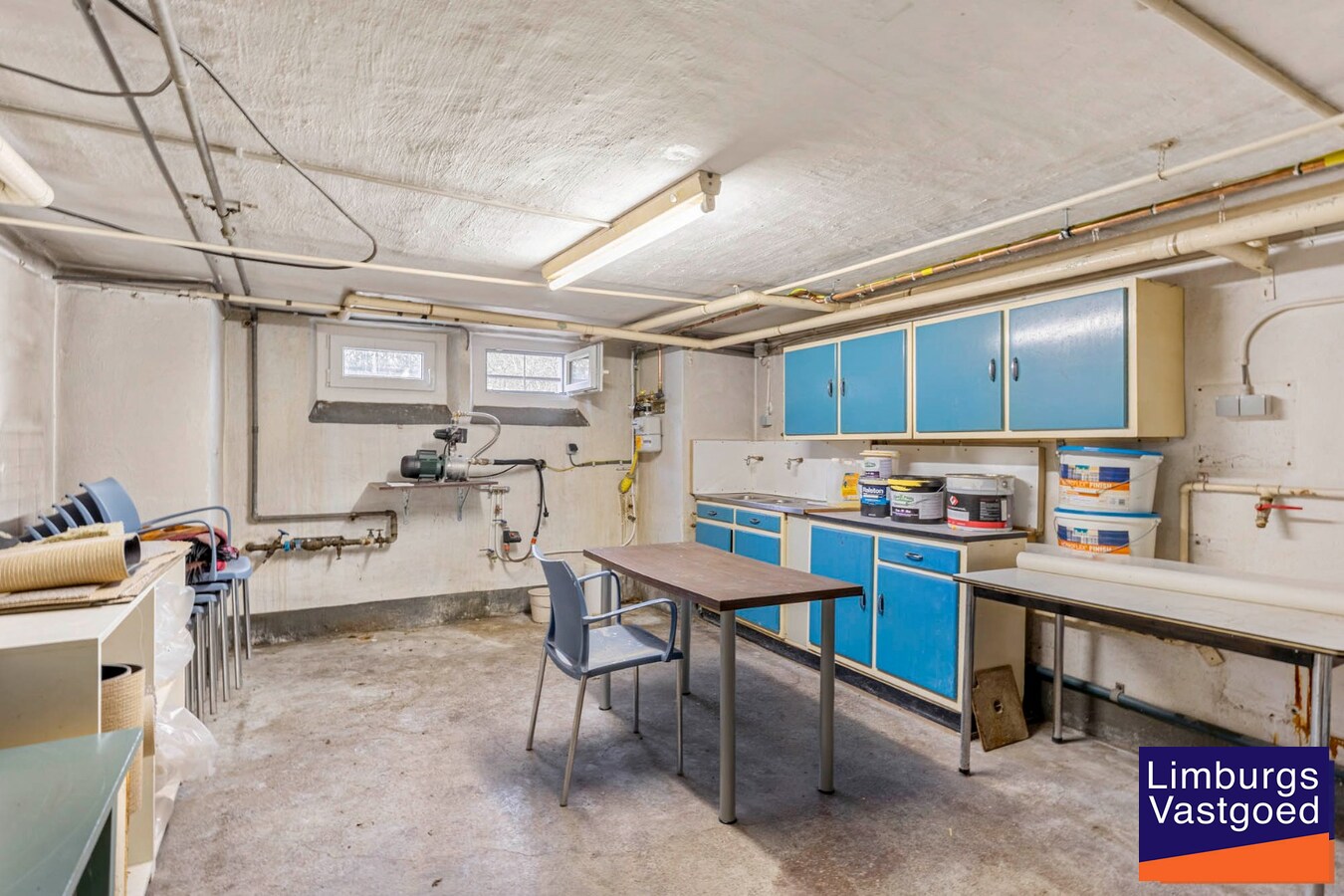 Woonhuis met  praktijkruimte te Waterschei, op een perceel van 6a80ca te Genk 