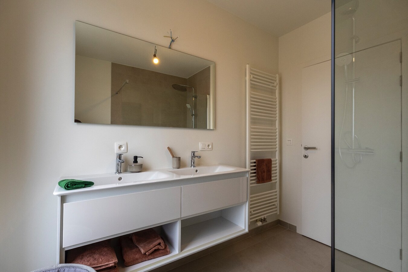 Penthouse (89m2) met uitzonderlijk ruim terras te koop in Emelgem (Izegem) 