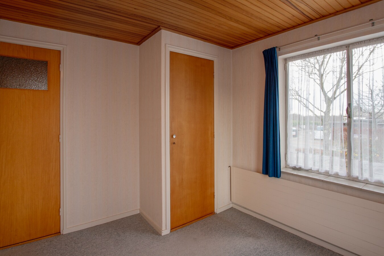 Halfvrijstaand woonhuis met garage gelegen op een royaal perceel van 460 m2. 