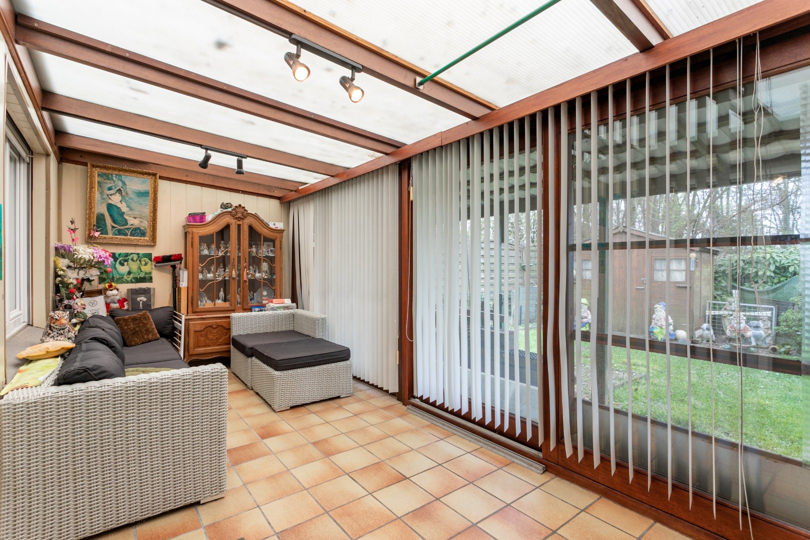 Solide woning te koop met 3 slpks, garage, veranda en tuin 