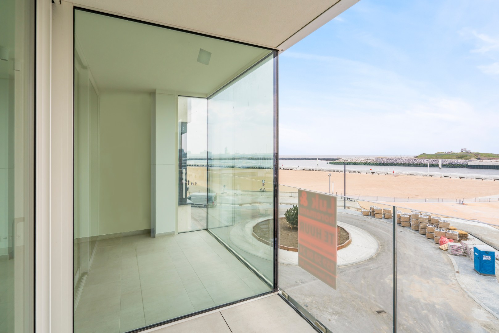 APP. NOUVELLE CONSTRUCTION AVEC VUE SUR LE PORT 