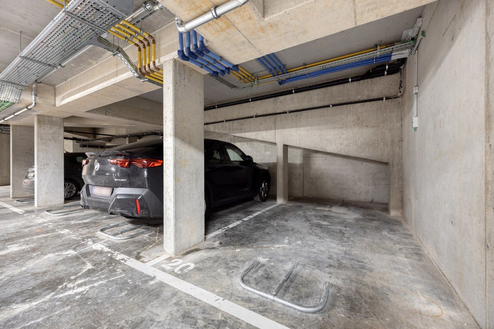Parkeergarage met private parking