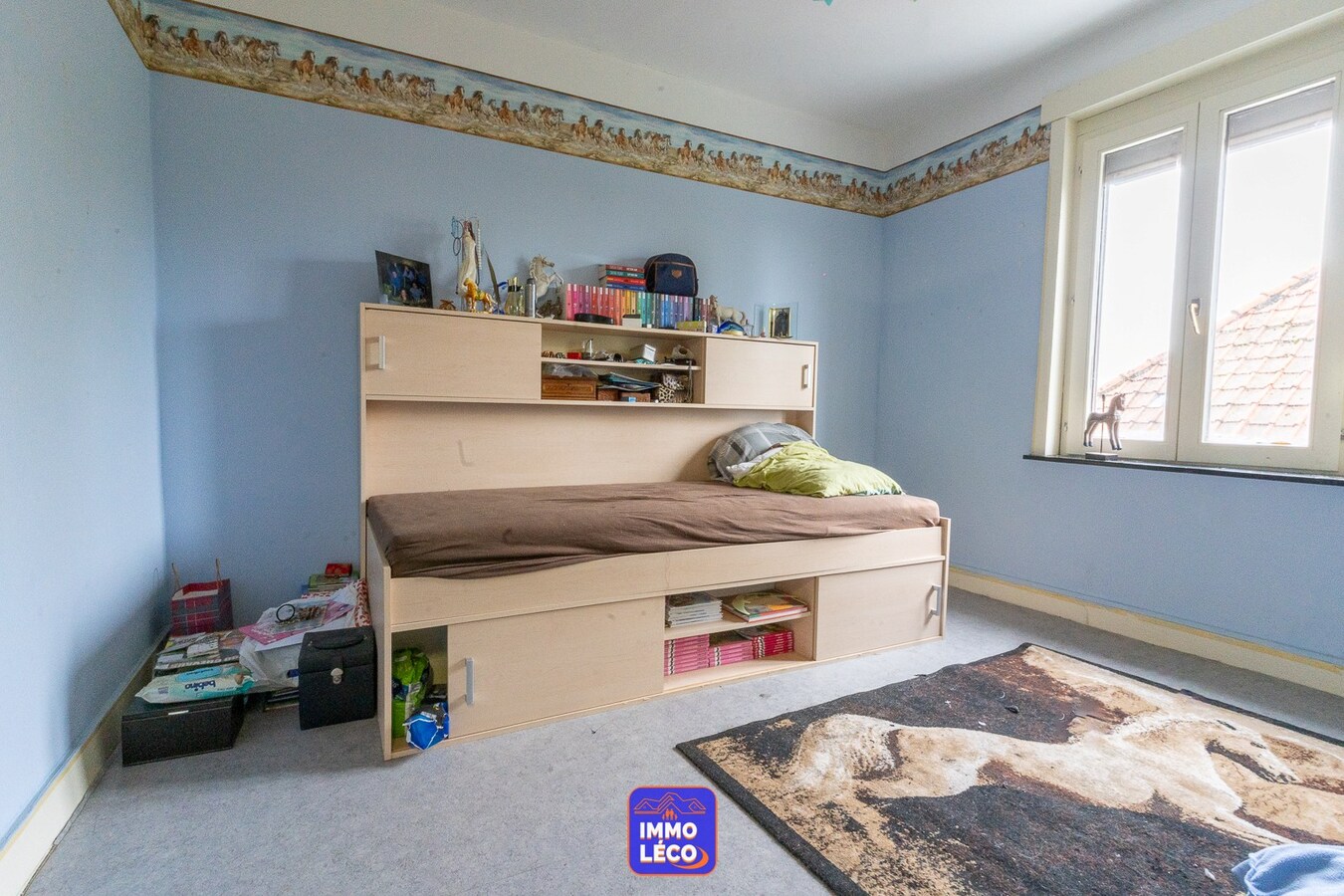 Maison à rénover érigée sur 595m², dans un village apprécié au Mont de l'Enclus ! 