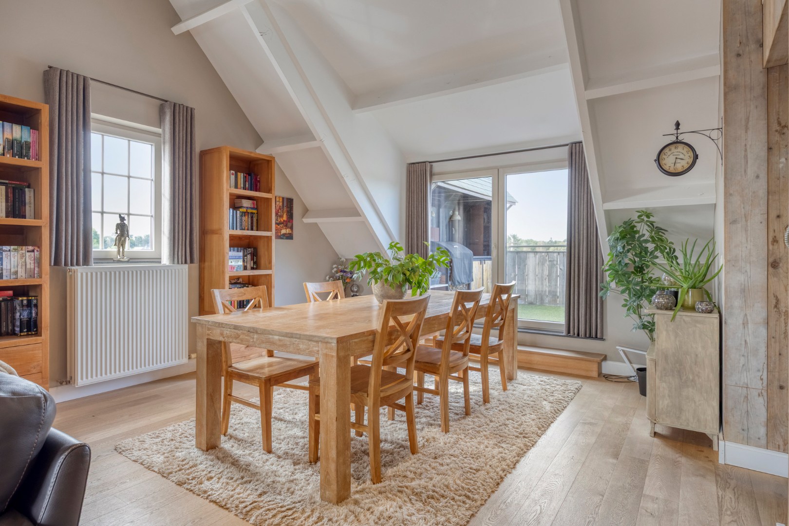Instapklare duplex met 3 slpk., ruim terras en garage in Mol-Rauw 