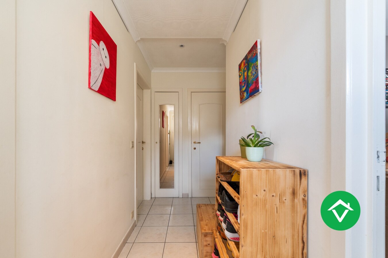 Instapklaar appartement met 3 slaapkamers en garage 