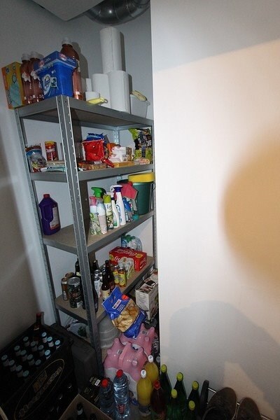 Gelijkvloers nieuwbouwappartement te Ieper met één slpkmr en autostaanplaats 