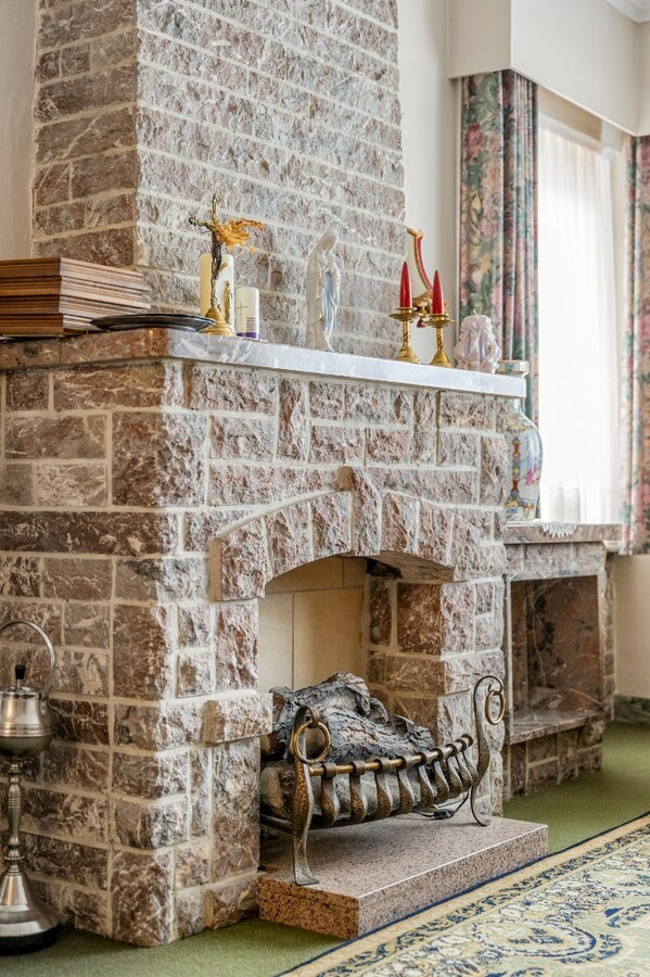 Halfvrijstaande gezinswoning op een ruim perceel van 13a80ca op wandelafstand van het centrum van Opoeteren! 