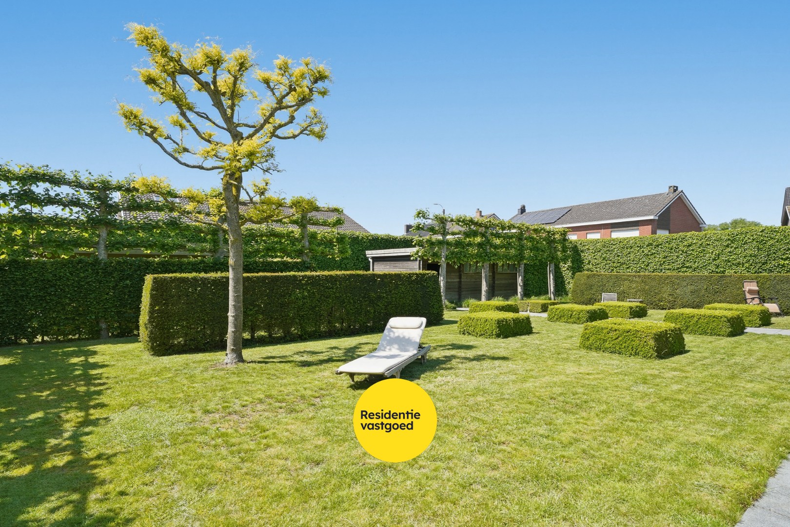 Alleenstaande woning met zonnige tuin op 980 m² 