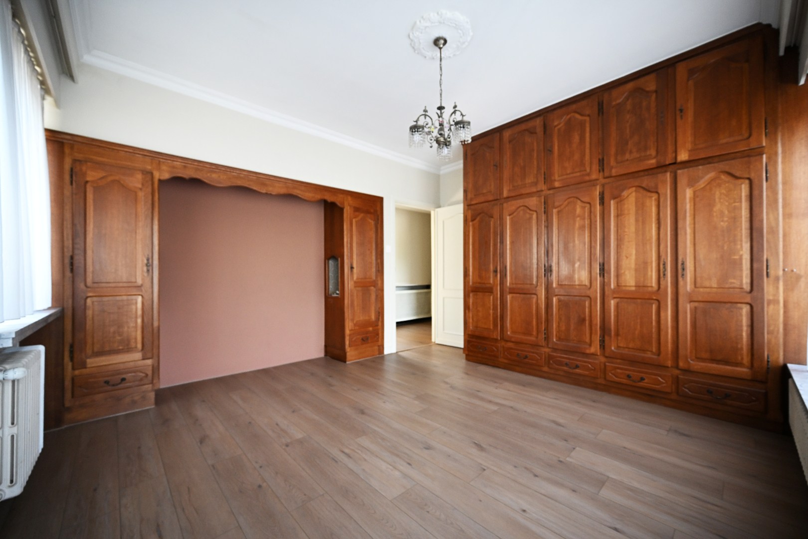 Bel-étage met 4 slaapkamers te Eeklo 