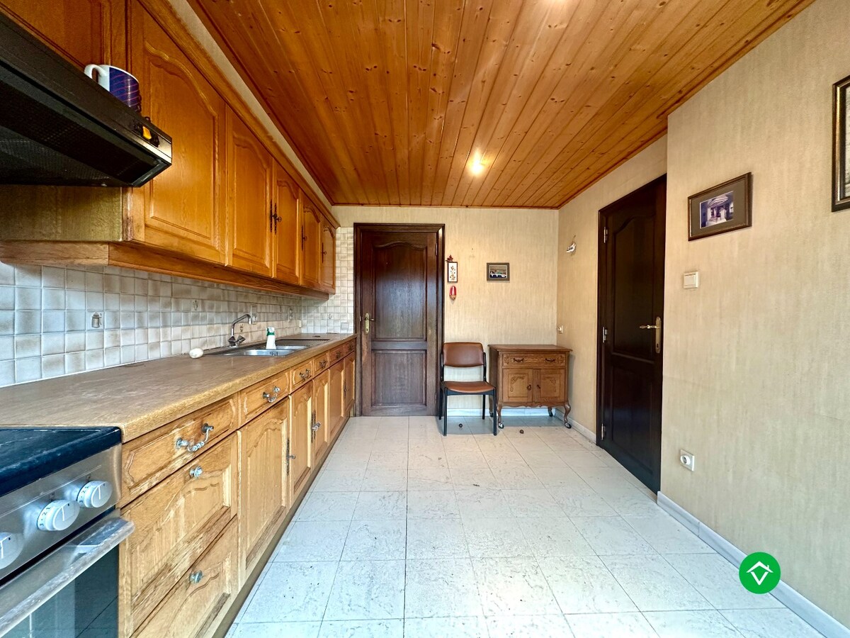 Rijwoning in het centrum van Koekelare met mogelijkheden 