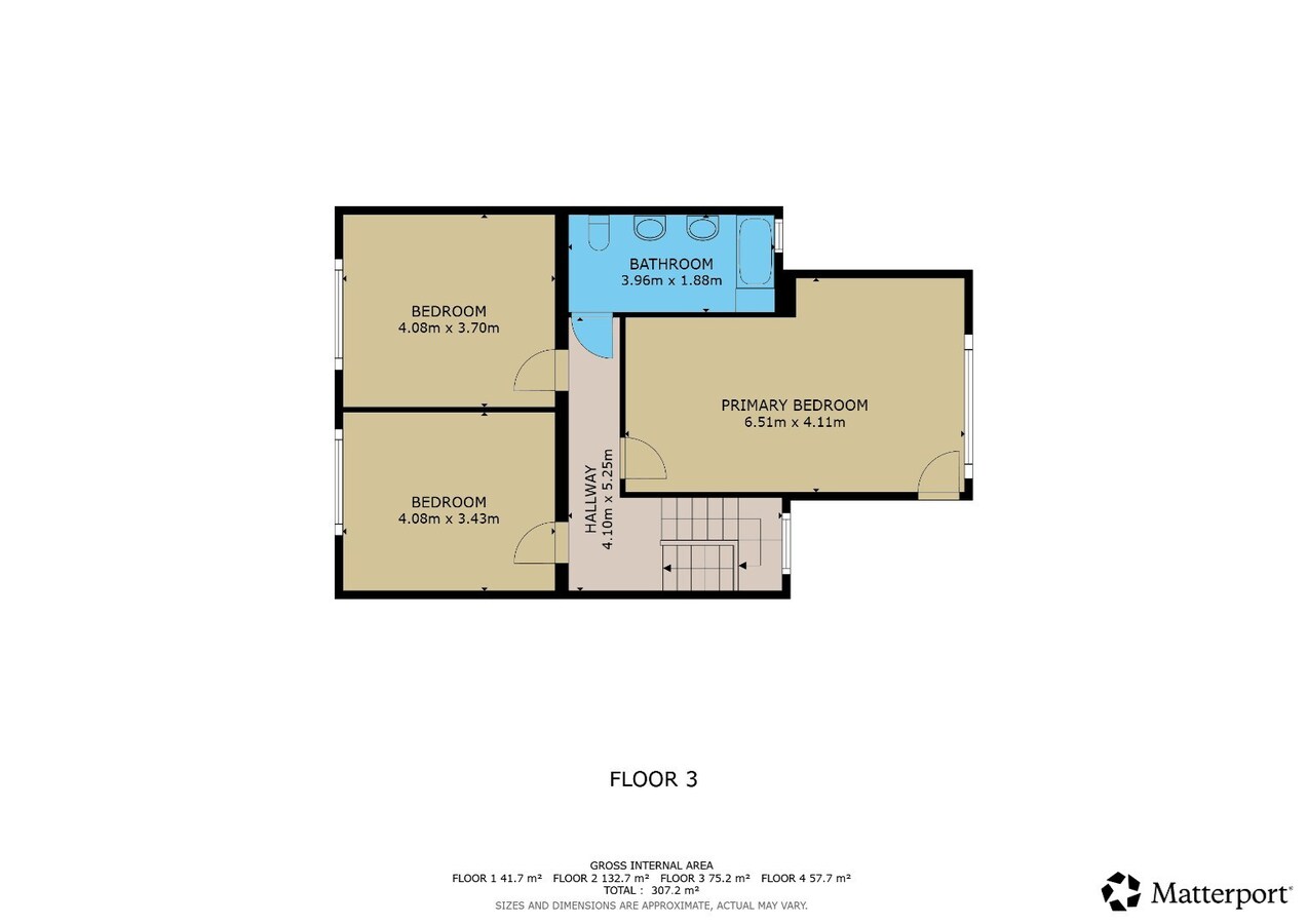 Polyvalent handelspand met duplexappartement in hartje Lanaken! 