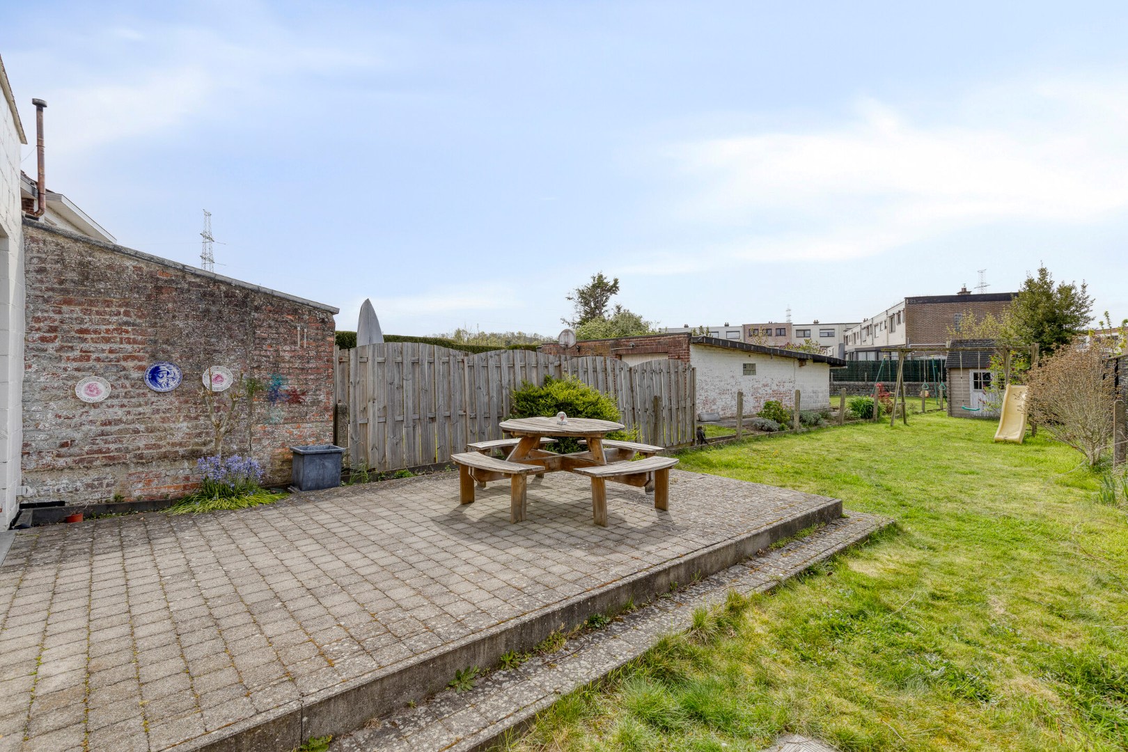 Gerenoveerde halfopen woning met 3 slaapkamers en tuin – 1651 LOT (BEERSEL) 