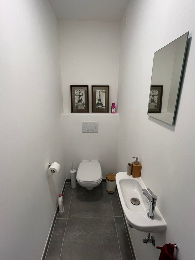 Recente nieuwbouwwoning in centrum Gavere 