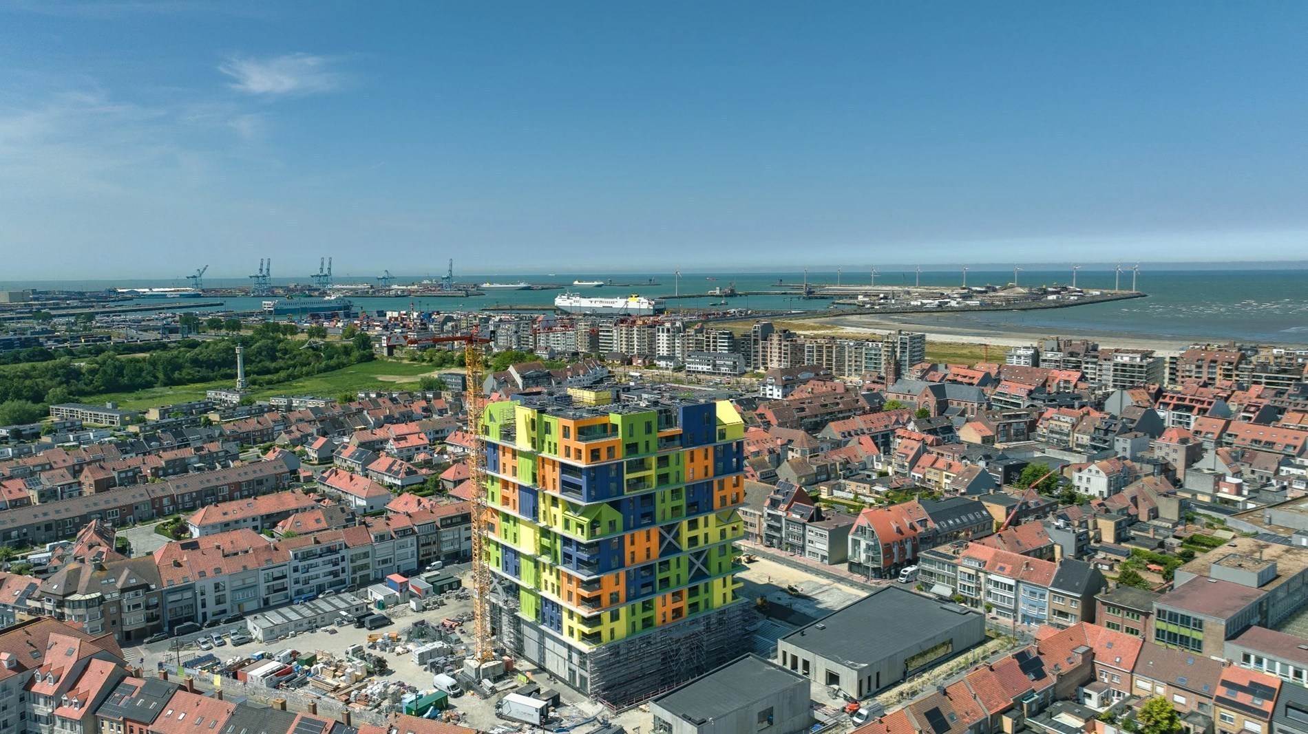 OPENDEURDAG Zaterdag 11-13u (Maes en Boerenboomplein): OPENDEURDAG Zaterdag 11-13u (Maes en Boerenboomplein): Instapklaar twee-kamer appartement in het Project Hoost (genietend van zijdelings zeezicht 