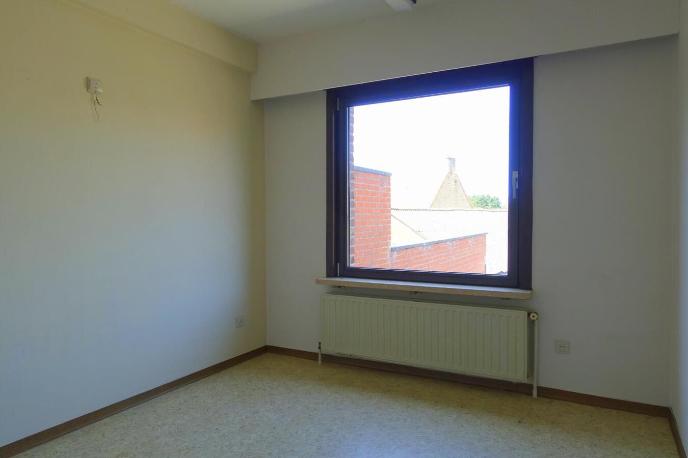 Zéér ruim appartement in centrum Jabbeke 