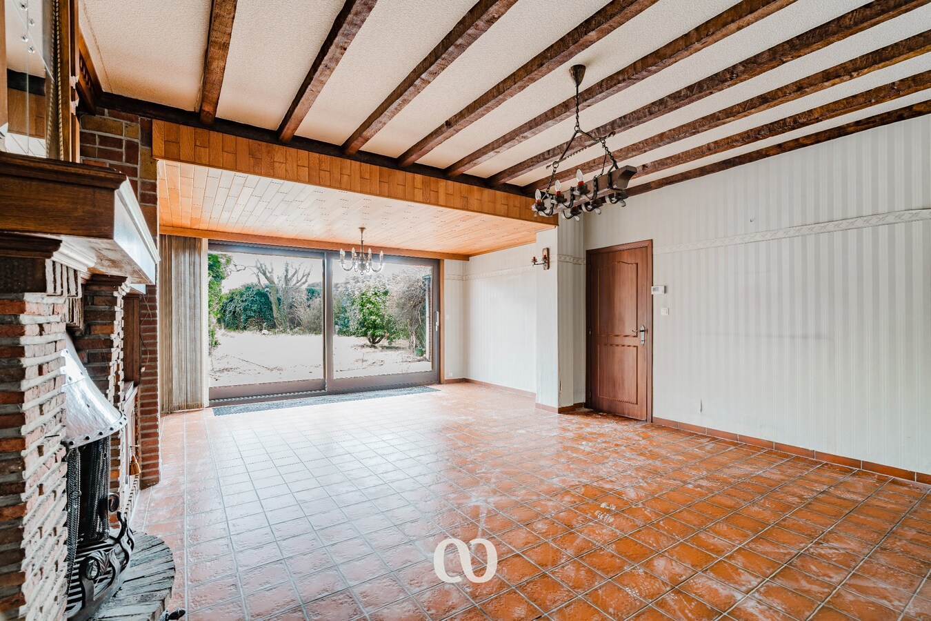 Ruime gezinswoning met 4 slaapkamers en tuin in Nederename 