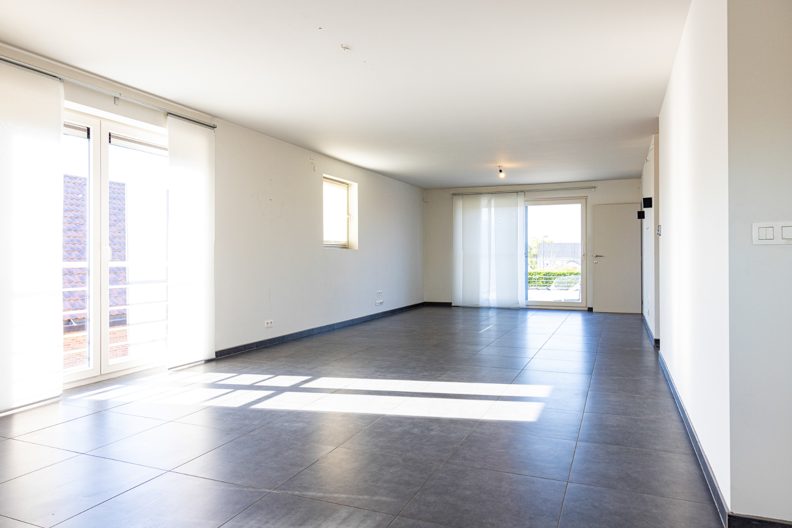 Duplex app. 142 m² met 3 slpks, terras en 2 autostandplaatsen te Maldegem 