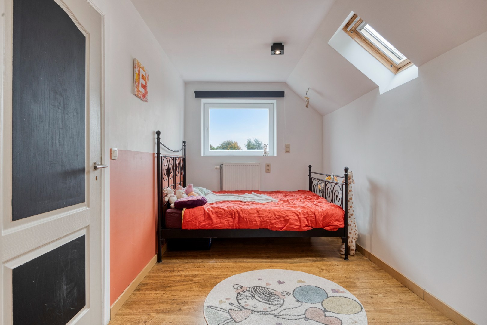 Open bebouwing met 4 slaapkamers, bureau, garage en prachtige tuin in Boutersem – EPC 158 kWh/m² - bewoonbare opp. 282 m² 