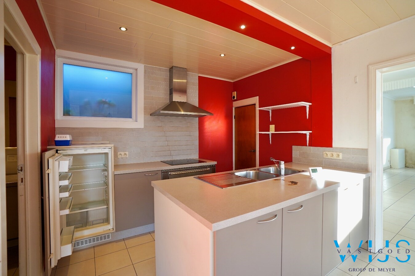 Interessant te renoveren woonhuis met 4.133 m² grond in het centrum van Wippelgem! 