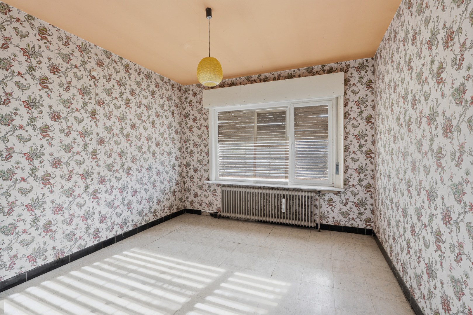 Hoeve "De Roeste Scheure" op een perceel van ca. 12.762 m² te Zedelgem 