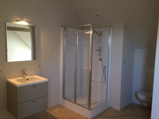 Gezellige, degelijke woning met aangename tuin. 