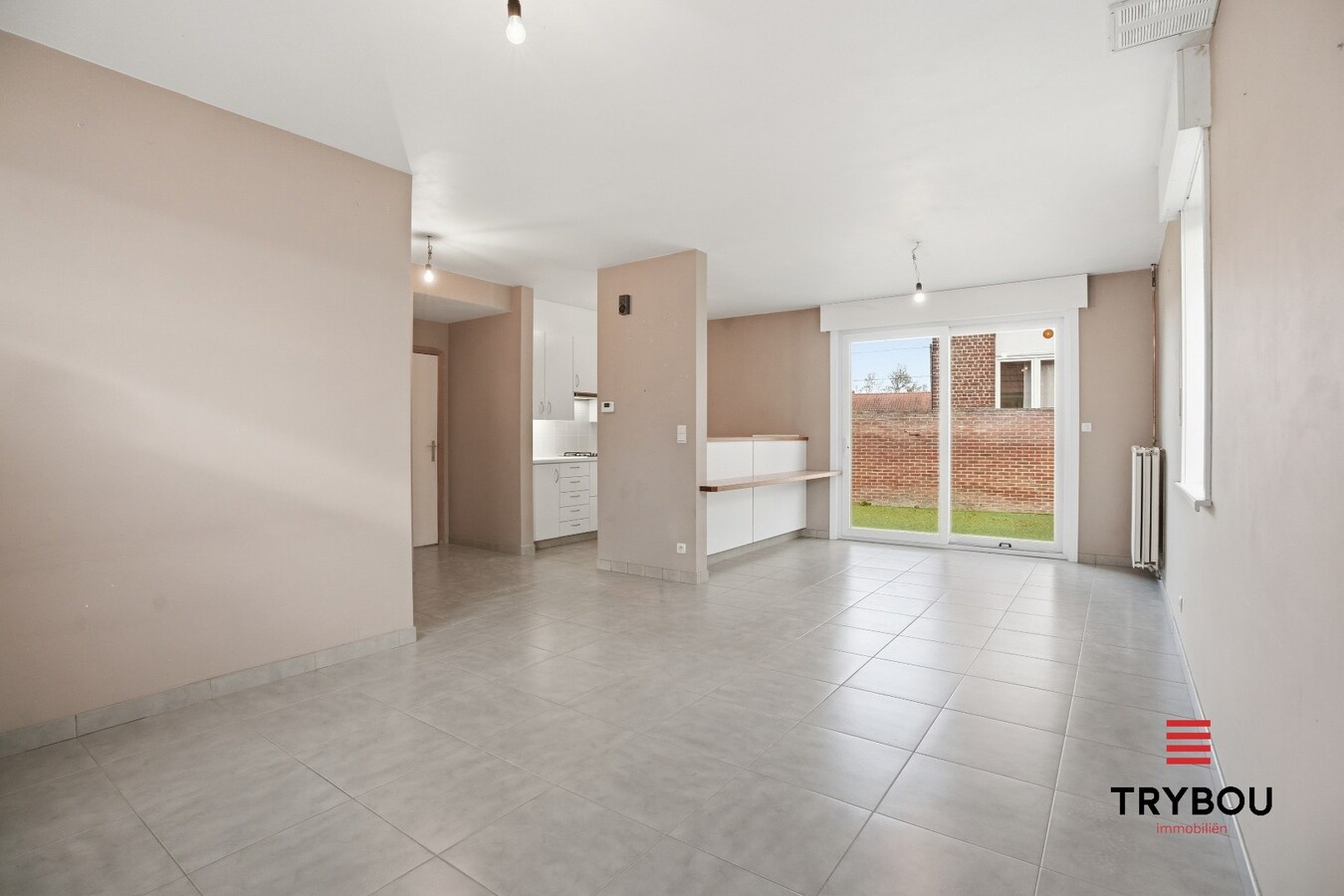 Halfopen bebouwing met 4 slaapkamers in Poelkapelle! 