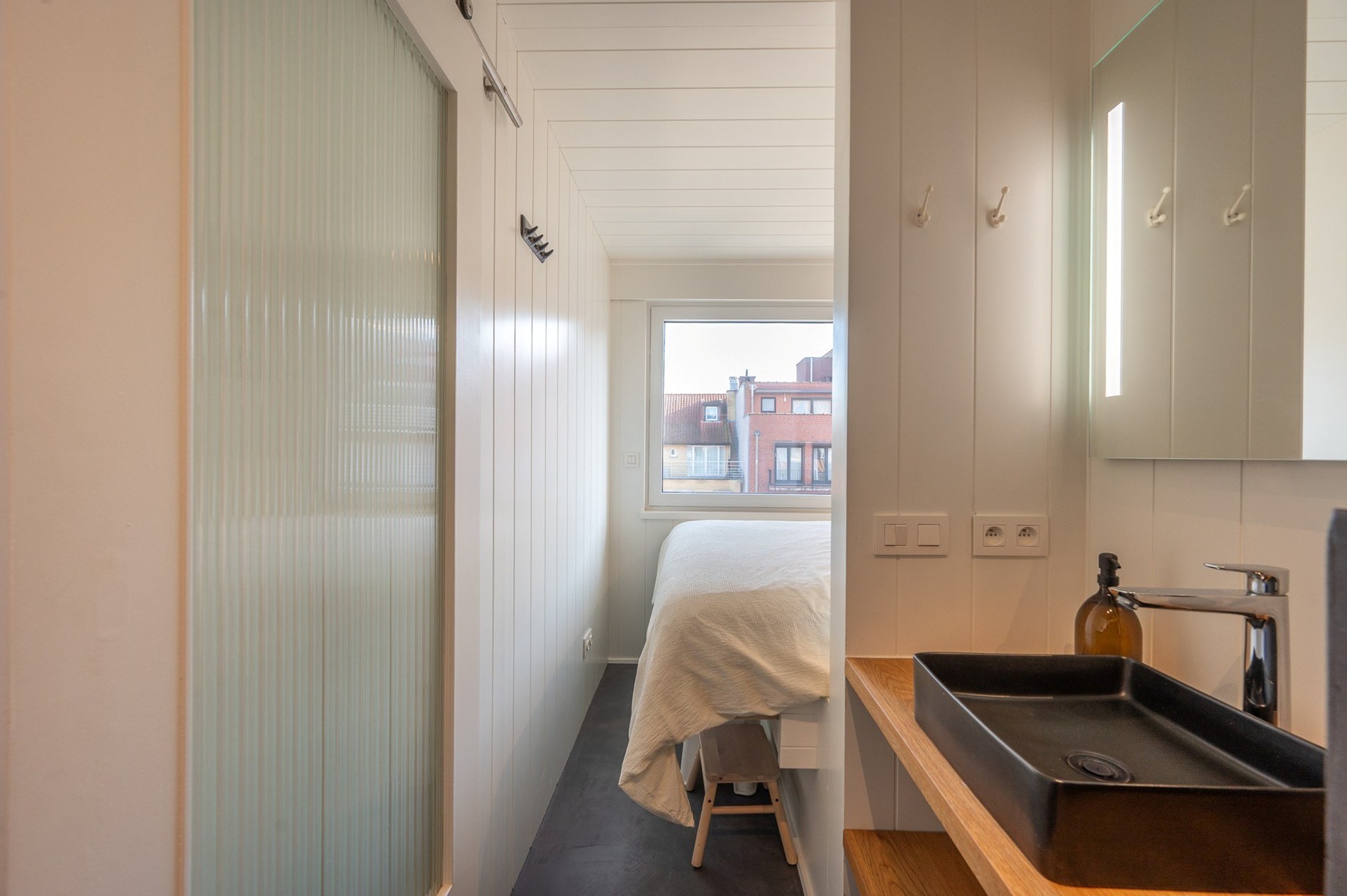 PERFECT ONDERHOUDEN APPARTEMENT OP TOPLIGGING, VLAKBIJ DE DUMORTIERLAAN EN ZOUTELAAN IN KNOKKE 